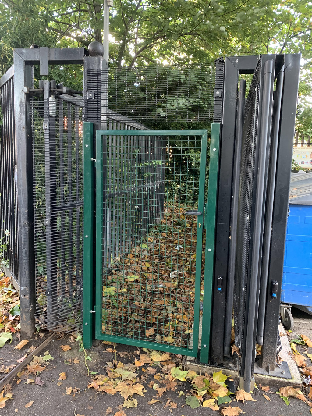 City Centre Maintenance supply Install premium quality metal and wooden gates garden gates driveway gates